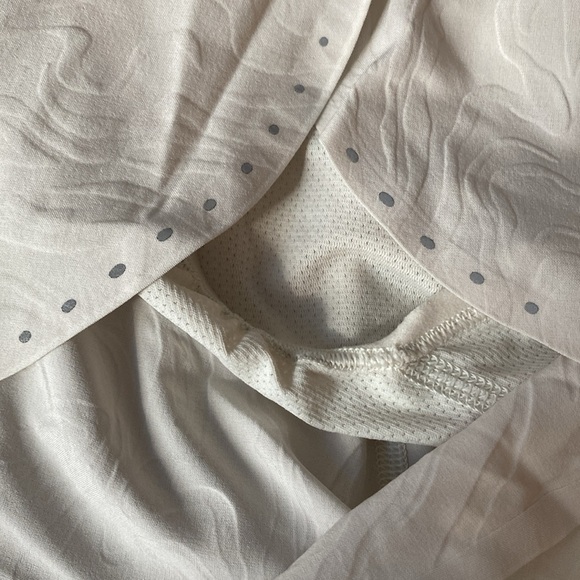 ❤️ Lululemon Fast & Free High-Rise Short 2" *Airflow In-Sense Emboss Size 4 NWT - Picture 7 of 11